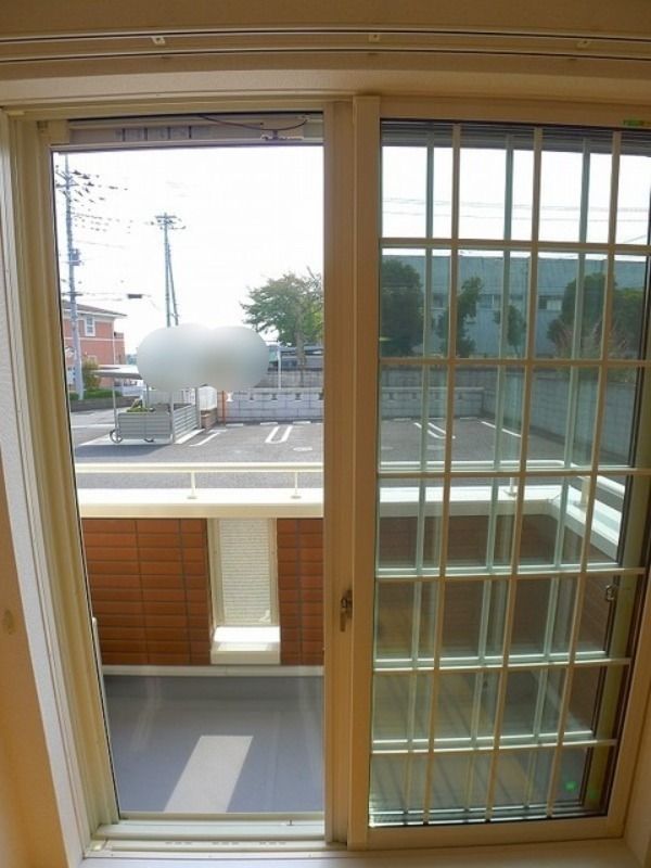 �y�o���R�j�[�z�@�}�ʂƌ���ɑ��Ⴊ����ꍇ�ɂ͌����D��