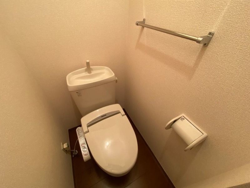 �y�g�C���z�@�}�ʂƌ���ɑ��Ⴊ����ꍇ�ɂ͌����D��